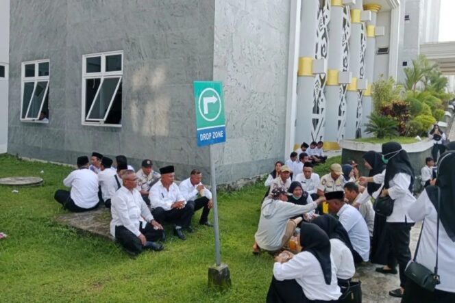 
4.540 PPPK Paruh Waktu di Lombok Tengah Resmi Terima SK Pengangkatan