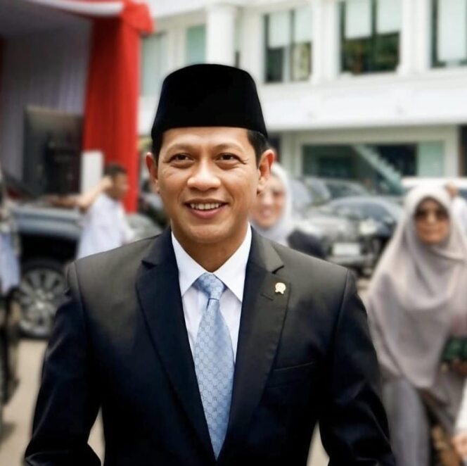 
Menteri LH Akan Panggil Perusahaan Diduga Terlibat Banjir di Sumatera