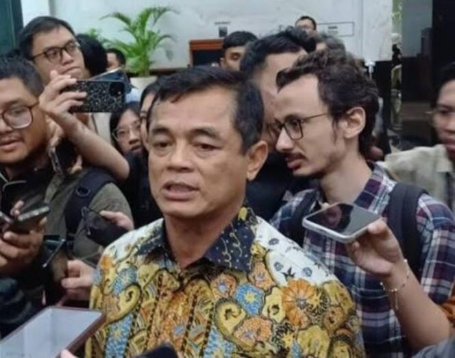 
Bos Bea Cukai ” Meradang” Soal Ancaman Pembekuan oleh Menkeu Purbaya