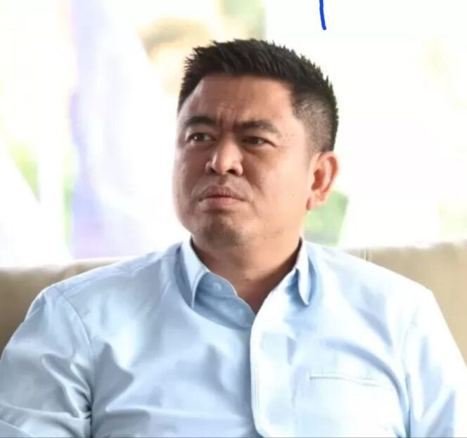 
Anggota DPR Sindir Donasi Rp10 M: “Datang Sekali Sok Paling Bekerja”