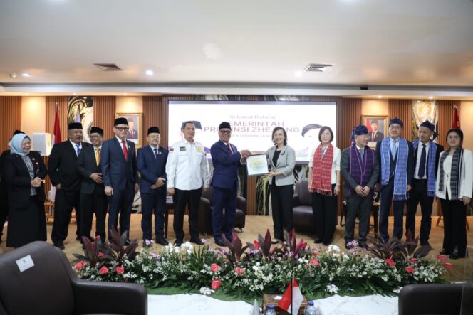 
Pimpinan DPRD Banten Sambut Delegasi Pemerintah Provinsi Zhejiang, Bahas Peluang Kerja Sama Strategis