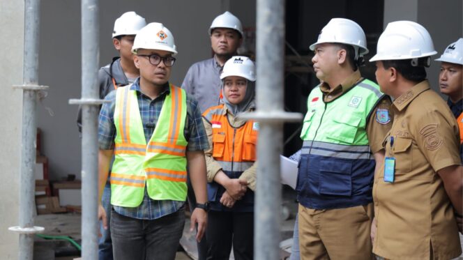 
Cek Pembangunan Gedung GSG Tangsel, Pilar : Bisa Dimanfaatkan untuk Masyarakat Olahraga
