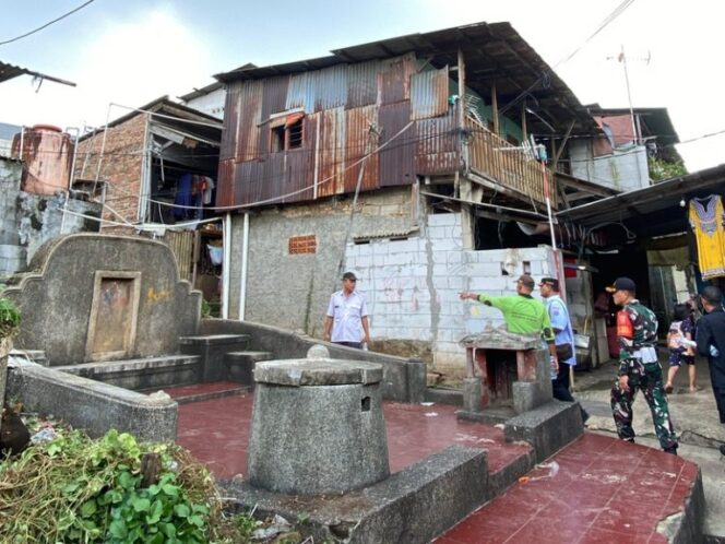 
Warga Tinggal di TPU Kebon Nanas Mulai Bersedia Direlokasi, Krisis Lahan Makam Jadi Sorotan