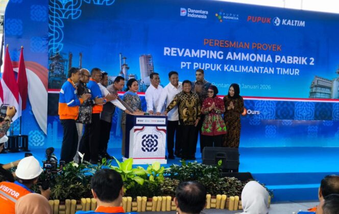 
Mentan Nilai Revamping Pupuk Kaltim Efisiensikan Produksi dan Untungkan Petani