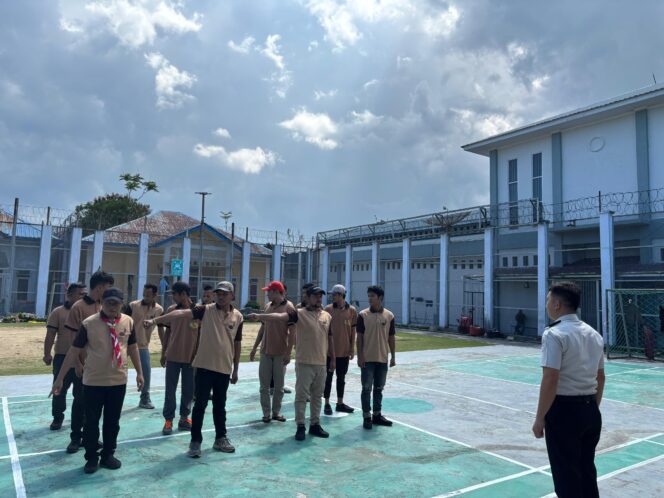 
Program Kepramukaan di Lapas Gunungsitoli Siapkan Warga Binaan Reintegrasi Sosial