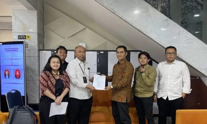 
Hakim MK Adies Kadir Dilaporkan 21 Guru Besar ke MKMK