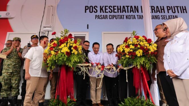 
Pos Kesehatan Merah Putih Diresmikan, Warga Ciputat Kini Bisa Berobat Gratis
