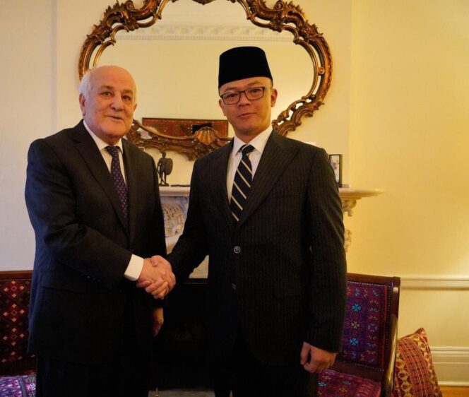 
Jelang Sidang DK PBB, Sugiono Temui Wakil Tetap Palestina