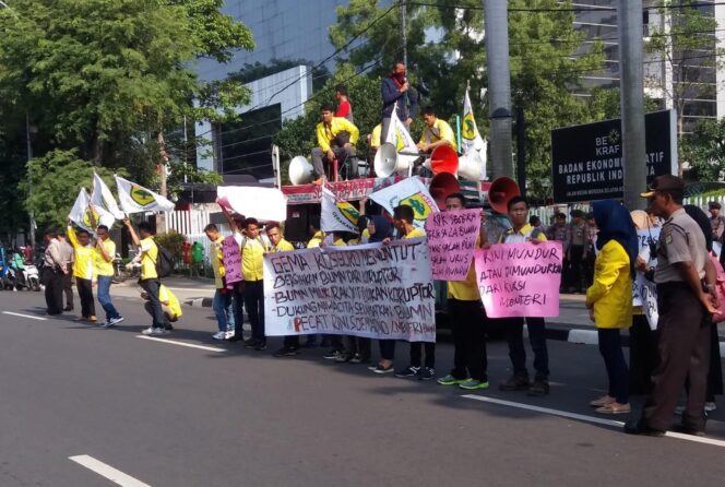 
Dugaan Ujaran Tak Pantas ke Mahasiswa, Gema Kosgoro Minta Waka BGN Dicopot