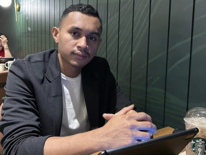 
Baptista Mudiranto Soroti Kembalinya Ahmad Sahroni ke Komisi III