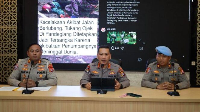 
Kepolisian Daerah Banten Hentikan Kasus Tukang Ojek Pandeglang Lewat Restorative Justice