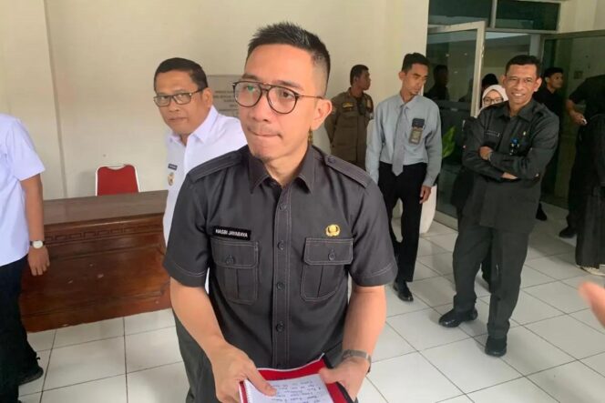 
Pernyataan Bupati Lebak dalam Acara Halalbihalal Picu Ketegangan dengan Wakil Bupati