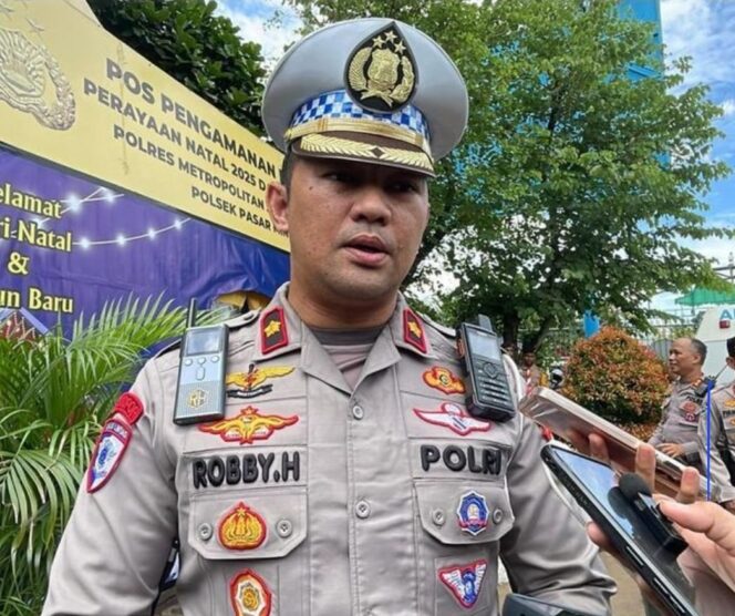 
Pastikan Imlek Aman, Polda Metro Jaya Terjunkan 750 Personel di Puncak Perayaan Nasional