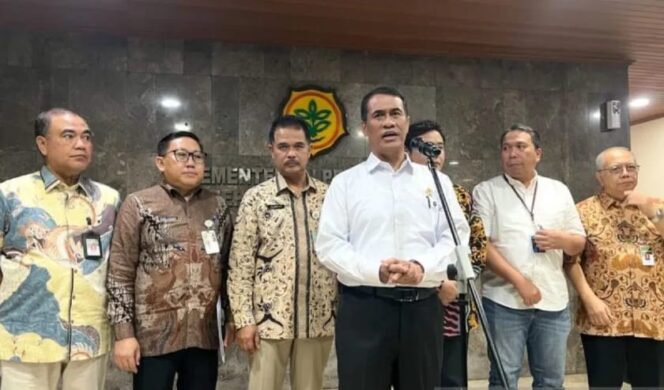 
Kabar Baik! Mentan Sebut Cadangan Pangan RI Cukup Hingga 324 Hari ke Depan