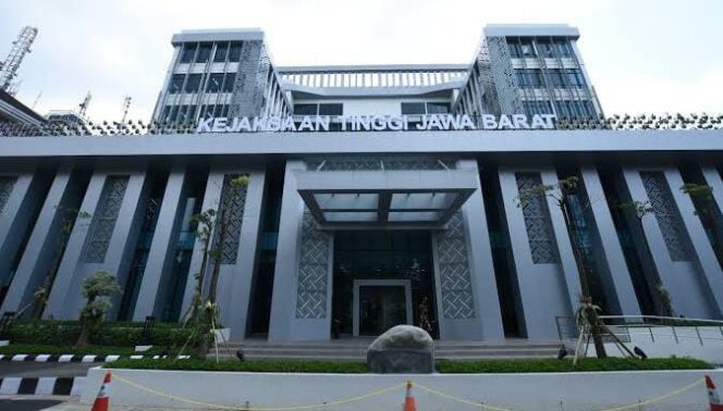 
Mencoreng Amanah Umat, Kejati Jabar Periksa 5 Pengurus Baznas Terkait Dana Zakat yang Menguap