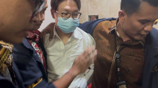 
Berada di Balik Jeruji, Benarkah Richard Lee Dapat Keistimewaan? Ini Kata Polda Metro