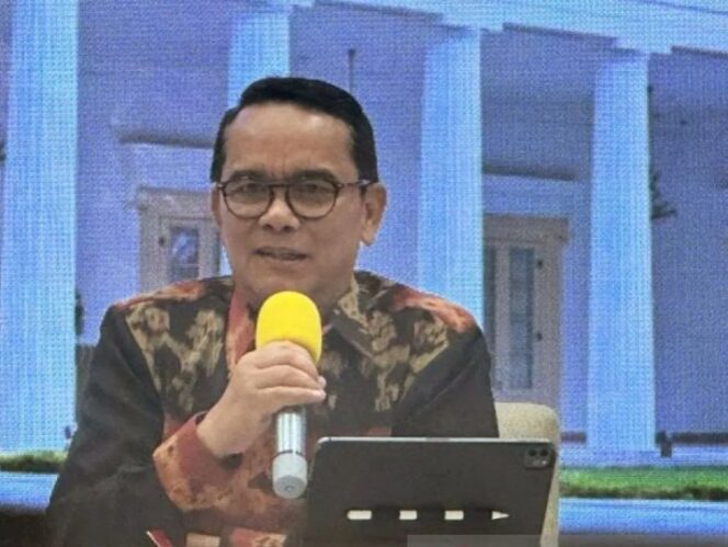 
KTT D-8 Ditunda: Langkah Diplomatik Indonesia Merespons Situasi Timur Tengah