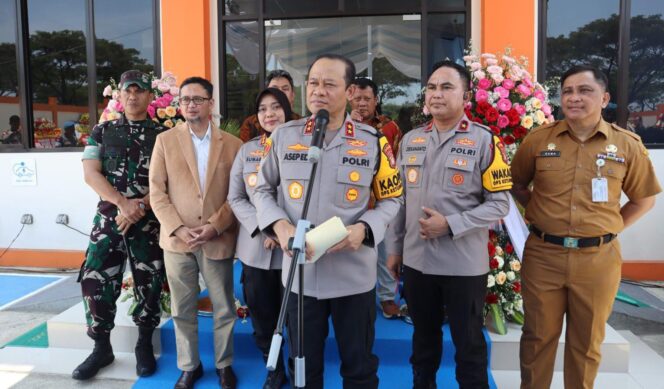
Modernisasi Layanan Polri, Kapolda Metro Jaya Resmikan Fasilitas Baru di Bekasi