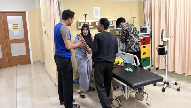 
PJR Polda Banten Gerak Cepat Evakuasi Balita Kritis ke RS
