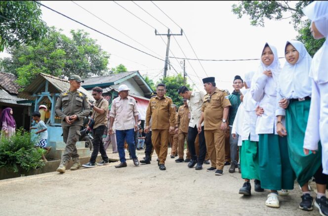 
Jalan Desa Puluhan Tahun Rusak, Kini Mulus Berkat Program Bang Andra