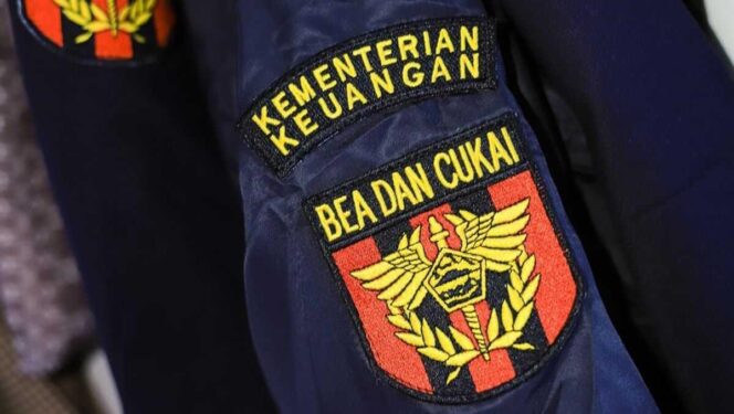 
HP Ilegal Sidoarjo: Pengamat Minta Bareskrim Usut Oknum Bea Cukai!