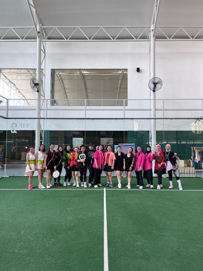 
Habis Serve, Terbitlah Juara! Hotel Santika Premiere Bintaro Hadirkan “Her Serve – Kartini Mini Padel Tournament” untuk Rayakan Semangat Perempuan