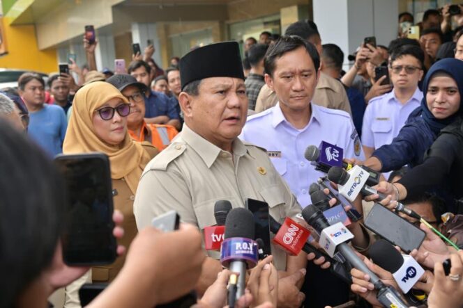 
Tragedi Kecelakaan KA di Bekasi, Prabowo Pastikan Perkuat Sistem Perlintasan Kereta Api