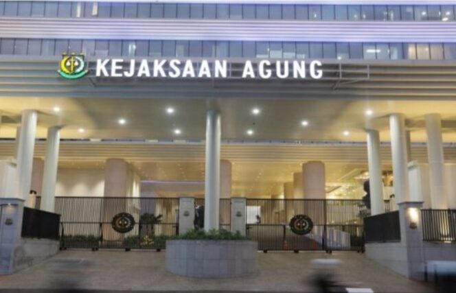 
Kejagung Tetapkan 3 Tersangka Baru Kasus Korupsi Bos Tambang Samin Tan, Pengamat: ‘Aktor’ Besarnya Belum Terungkap