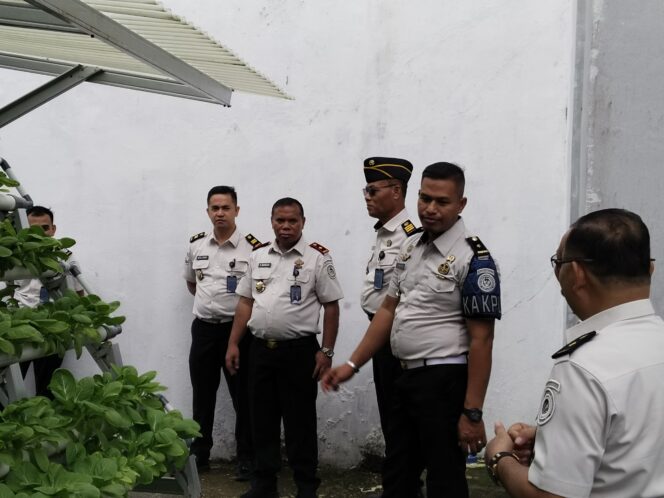
Dari Balik Jeruji, WBP Lapas Gunungsitoli Dilatih Jadi Petani Andal