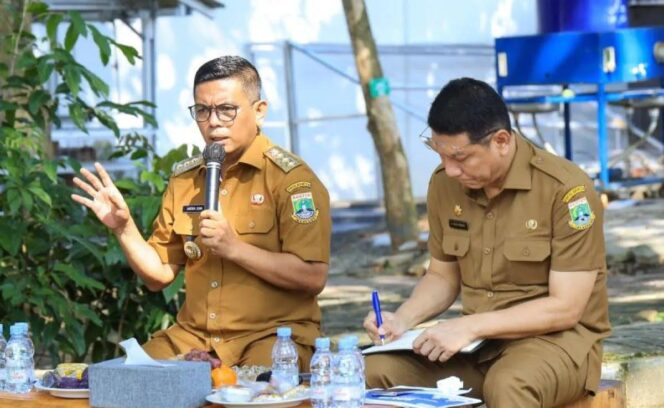 
Tegaskan Pelayanan Publik, Gubernur Banten Minta OPD Cepat Tanggap