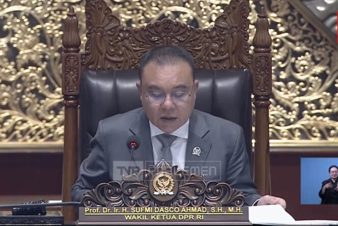 
Dipimpin Sufmi Dasco, Paripurna DPR Resmi Sahkan Revisi UU P2SK