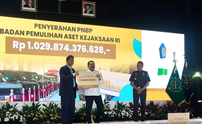 
Kejagung Setor Rp1 T ke Kas Negara, Ada Aset dari Edi Tansil