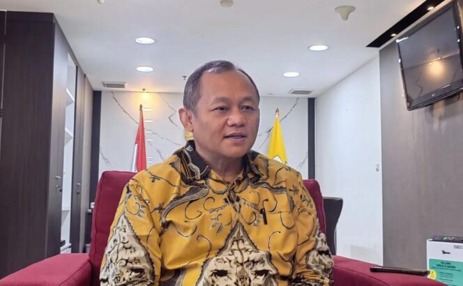 
Sekjen Golkar Bantah Deddy Sitorus: Koalisi Pemerintah Solid, Tak Ada Keretakan