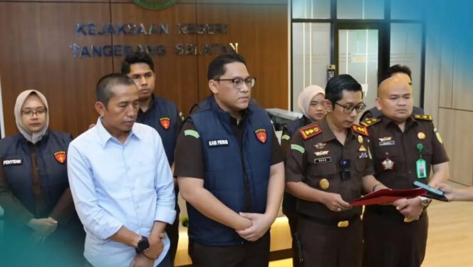 
Kejari Tangsel Tetapkan 2 Orang Tersangka Kasus Korupsi Pinjamam Gadai Syariah
