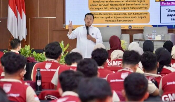 
Menteri ATR/BPN Ajak Mahasiswa Perkuat Nasionalisme untuk Hadapi Tantangan Global