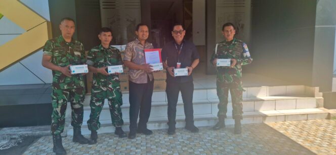 
PT INDAH KIAT PULP & PAPER TBK. TANGERANG MILL SALURKAN BANTUAN 35.000 MASKER UNTUK PENANGANAN KEBAKARAN TPA JATIWARINGIN