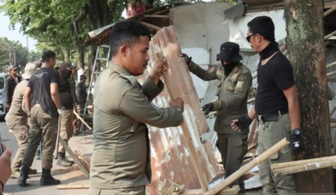 
Pemkab Bogor Tertibkan 103 Bangunan Liar di Ciseeng, 92 Dibongkar Mandiri