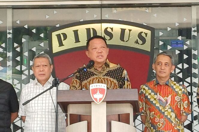 
Jampidsus Febrie Adriansyah Tegaskan Tidak Terlibat Bisnis di Cipete, Ajak Publik Hormati Proses Hukum