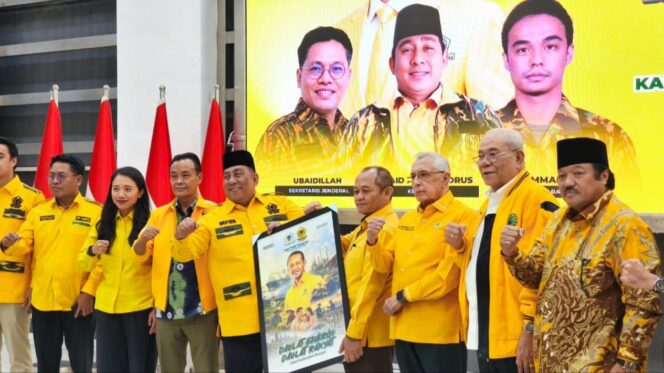 
Sekjen Golkar M. Sarmuji Tekankan Pentingnya Adaptasi bagi Kader Muda AMPG di Era Digital