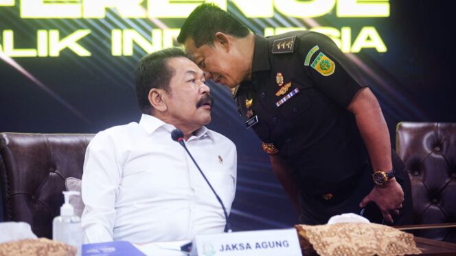 
Tragedi Kasus Eks Jampidsus Negara Tidak Boleh Kalah, Mukhsin MataHukum: Tangkap Jaksa Agung Dan Febri