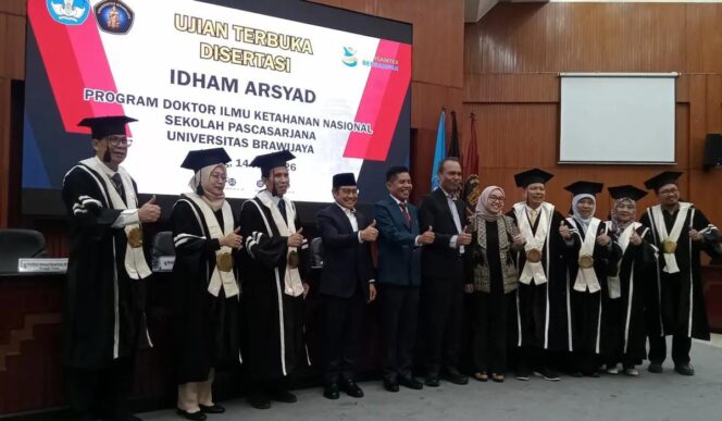 
Cak Imin Apresiasi Disertasi Idham Arsyad Soal Ketahanan Pangan di Universitas Brawijaya
